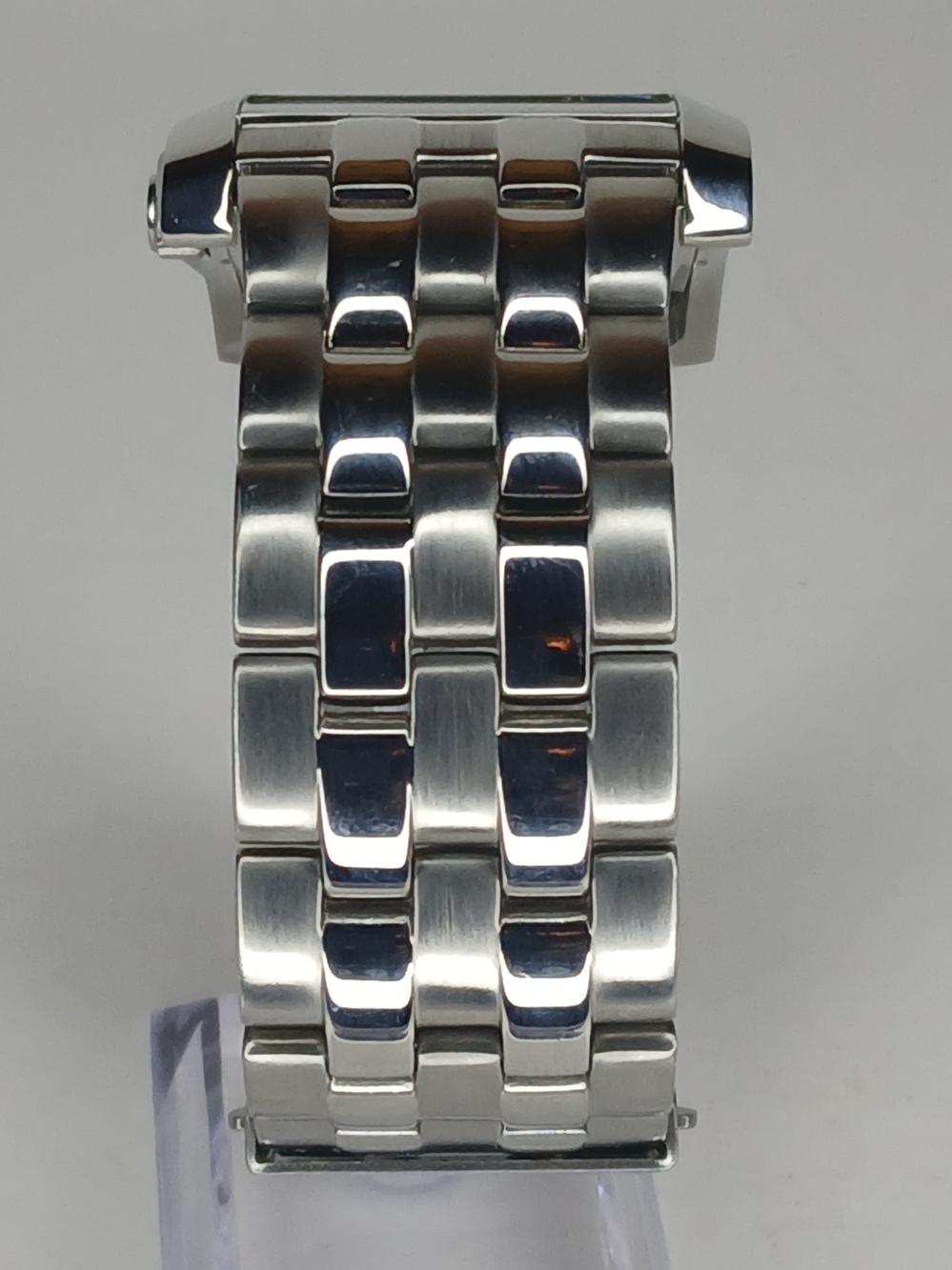 GUESS Silver Men's Rectangular Stainless Steel Watch - Picture 4 of 10